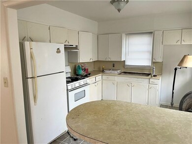 310 W 36th St, Shawnee, OK 74804 - photo 4