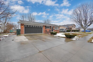 5-web-or-mls-4853-warminster-dr