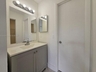 6580 W 27th Ct unit 2158, Hialeah, FL 33016 - photo 5
