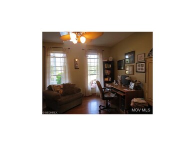 Bedroom/Office