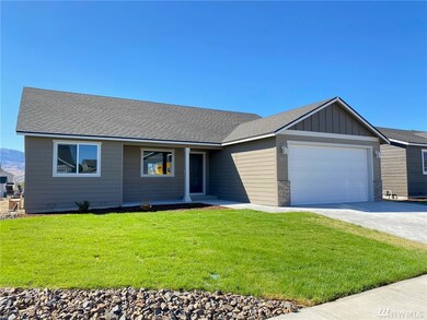 2215 S Mystical Loop, East Wenatchee, WA 98802 - photo 2