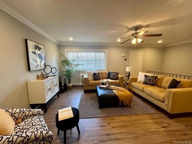 475 Little East Neck Rd unit L467, West Babylon, NY 11704 - photo 4