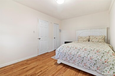 84-50 169th St unit 315, Jamaica, NY 11432 - photo 5