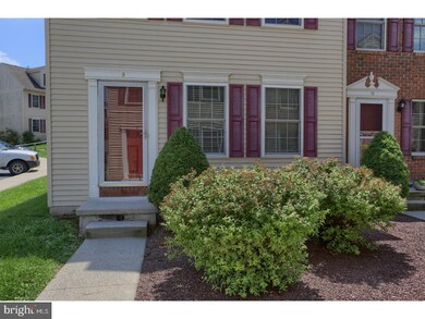 9 Weiser Ct unit 9, Womelsdorf, PA 19567 - photo 3