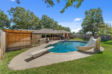 Diving Pool, slide and lots of grass!