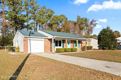 317 Tower Dr, Jacksonville, NC 28546 - photo 3