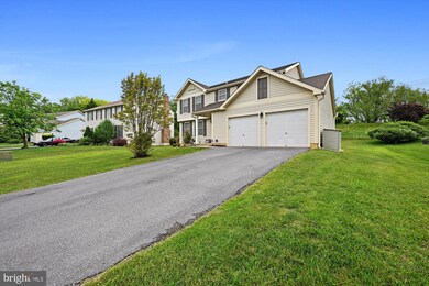 8749 Cardinal Forest Cir, Laurel, MD 20723 - photo 4