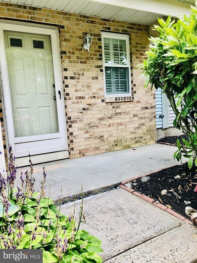 26 Beacon Ct, Trenton, NJ 08691 - photo 2