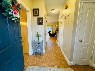 7 Maria Cir unit 7, Milford, MA 01757 - photo 3