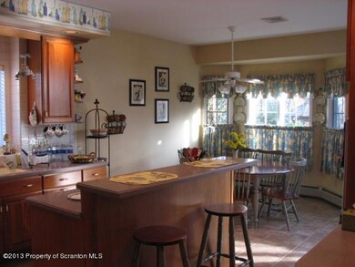 903 Parkview Rd, Moscow, PA 18444 - photo 6