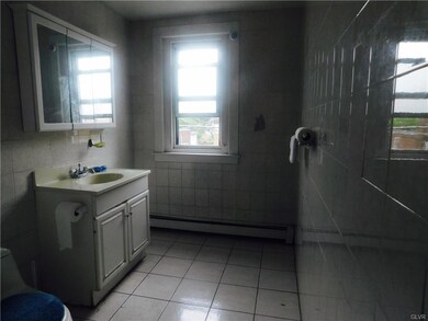 701 N 4th St, Allentown, PA 18102 - photo 6