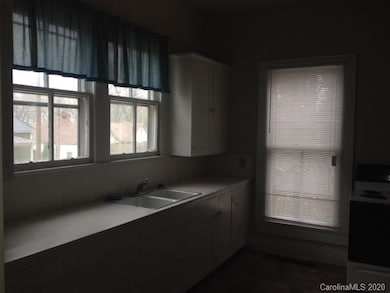 403 S Race St unit A, Statesville, NC 28677 - photo 4