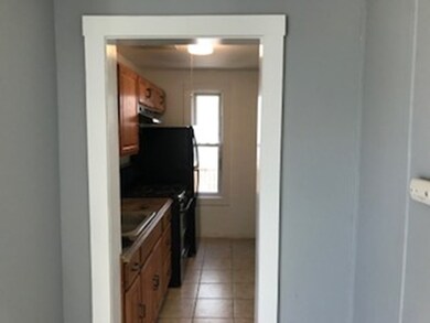 96 Fremont St unit 1R, Lowell, MA 01850 - photo 4