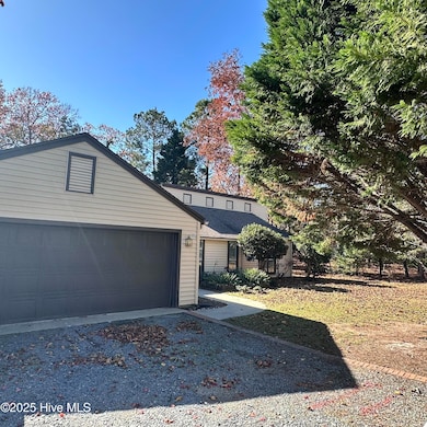 580 Burning Tree Rd unit 10, Pinehurst, NC 28374 - photo 2