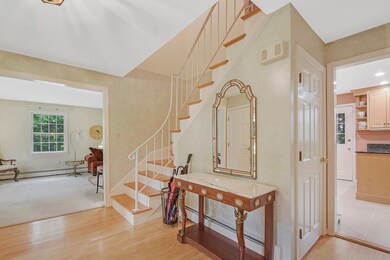 28 Pilgrim Rd, Holliston, MA 01746 - photo 3