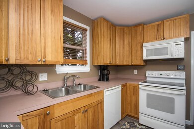 1713 Brookview Rd, Dundalk, MD 21222 - photo 6