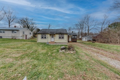 83 Morin Ave, Coventry, CT 06238 - photo 3