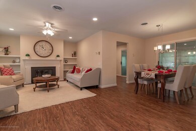 Living to Dining2