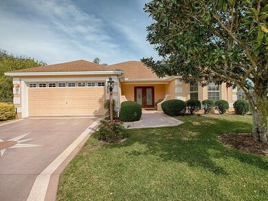 7103 SE 173rd Arlington Loop, The Villages, FL 32162 - photo 2