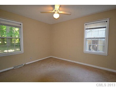 Bedroom 2 - Large 2nd bedroom