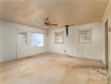 78 Old Oak Hill Rd, Candler, NC 28715 - photo 5