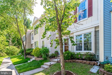 7226 Stover Dr, Alexandria, VA 22306 - photo 2