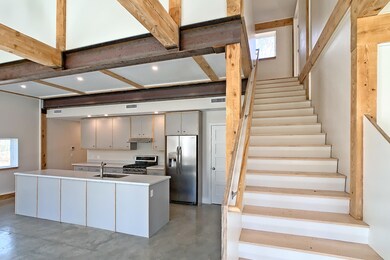 10 Peter Robin Way16