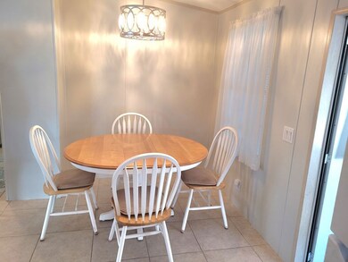 6233 Forest Lake Dr unit 334, Zephyrhills, FL 33540 - photo 6