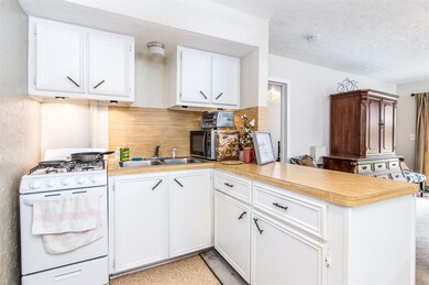 31102 Stella Ln unit A, Tomball, TX 77375 - photo 7