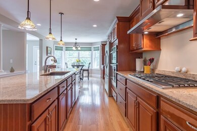 35 Pilgrim Cir, Nashua, NH 03063 - photo 3