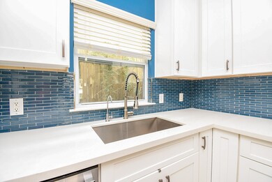 2202 Naomi St unit 3, Houston, TX 77054 - photo 7