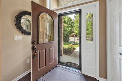 3403-Troon-Cir-Lansing-MI-windowstill-6