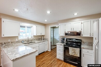 1330 Kathy St S, Salem, OR 97306 - photo 7