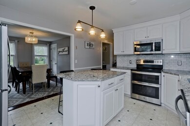 20 Maynard St, East Longmeadow, MA 01028 - photo 7