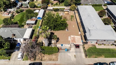 386-386 1/2 N Barrett Rd, Yuba City, CA 95991 - photo 2