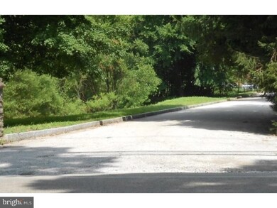 105 Harvard Ln, Bryn Mawr, PA 19010 - photo 4