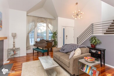 Living Room_5185-FULL