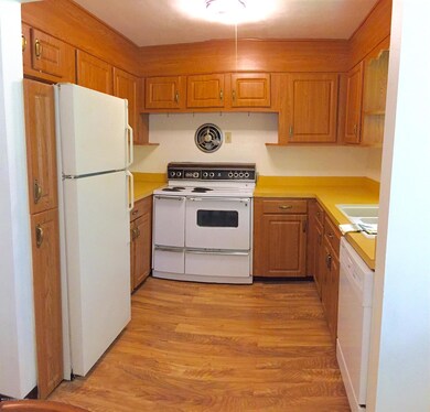 435 Cottontail Ln, East Stroudsburg, PA 18301 - photo 5