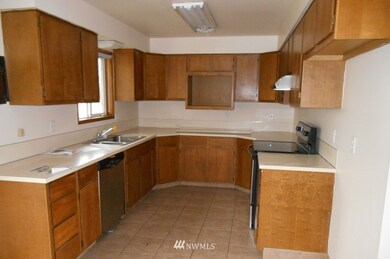 unlisted-address, Longview, WA 98632 - photo 4