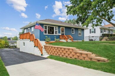 1121 O Ave NW, Cedar Rapids, IA 52405 - photo 2