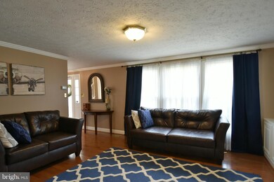 7712 Middle Valley Dr, Springfield, VA 22153 - photo 6