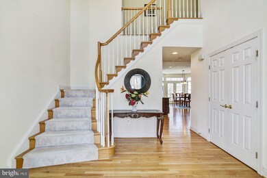 5884 Iron Stone Ct, Centreville, VA 20120 - photo 4