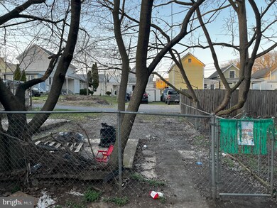 257 W Queen St, Chambersburg, PA 17201 - photo 6