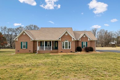 1336 Standing Stone Cir, Columbia, TN 38401 - photo 3