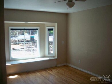 22960 Yucca Ct, Bend, OR 97701 - photo 5