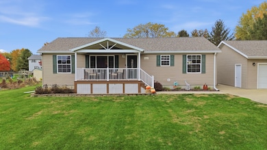 28902 Carriage Dr, Sterling, IL 61081 - photo 4