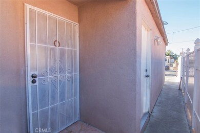 504 W Pear St, Compton, CA 90222 - photo 3