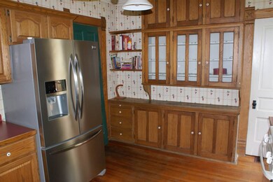 126 Garfield Ave, Evansville, WI 53536 - photo 4