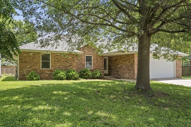 508 N Cherry Cir, Nixa, MO 65714 - photo 5