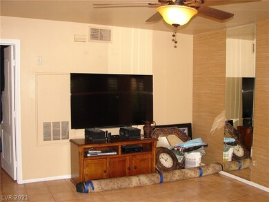 TV stand can stay if buyer wants.